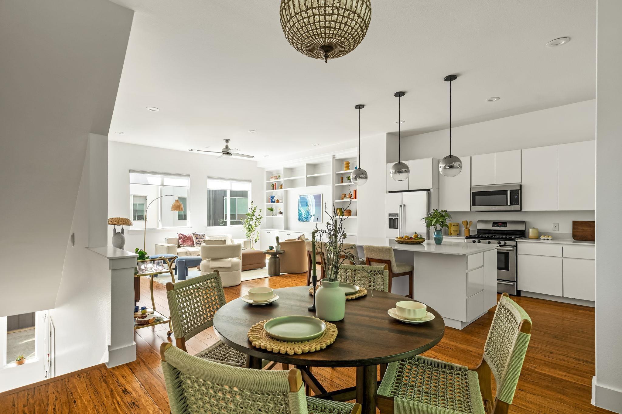 E 2nd St, Austin, TX 78702