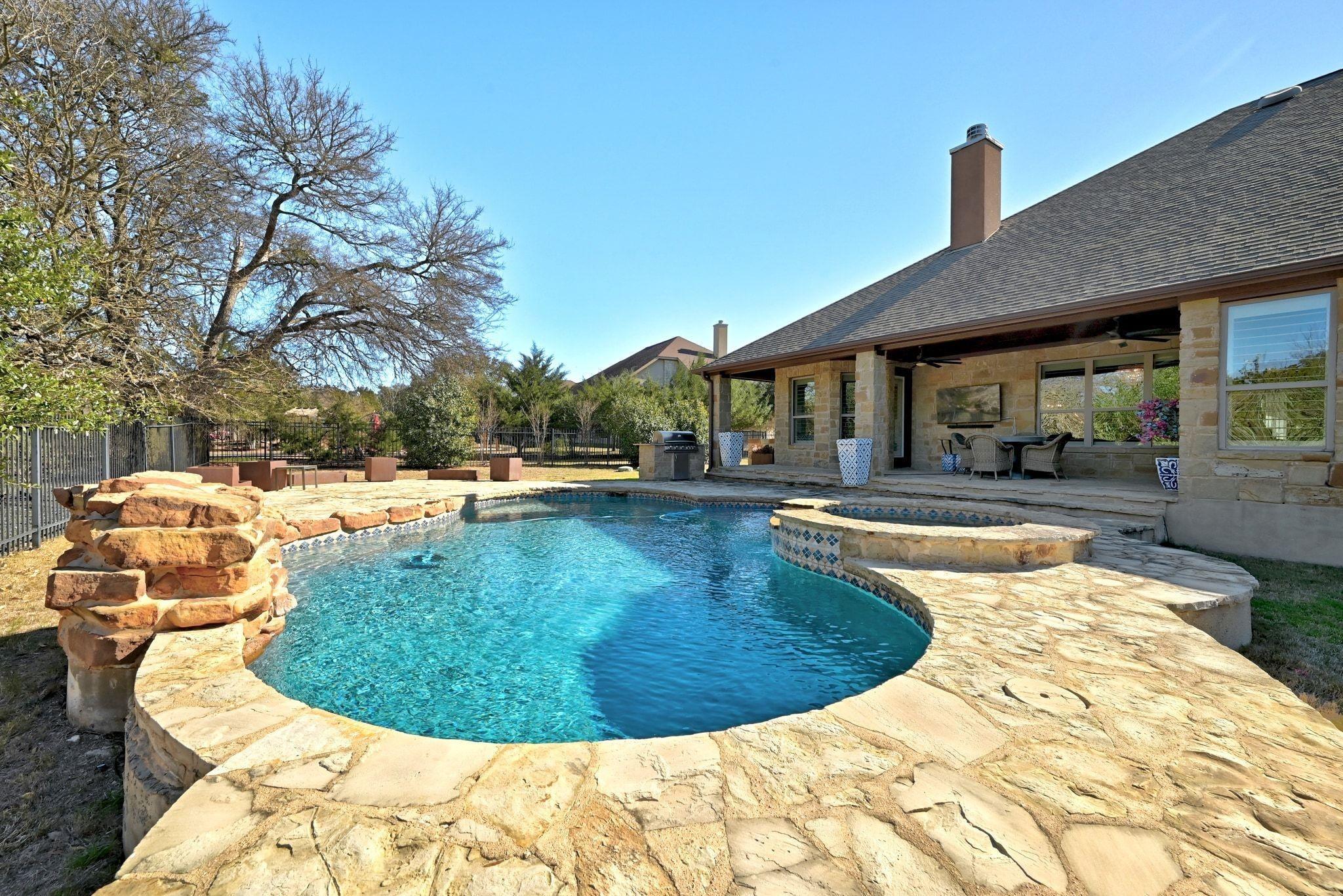 Hawthorne Loop, Driftwood, TX 78619