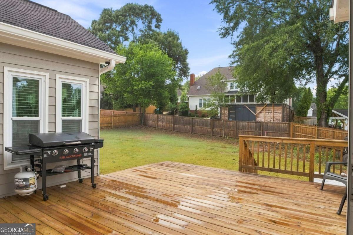 Donerail Dr, Snellville, GA 30039