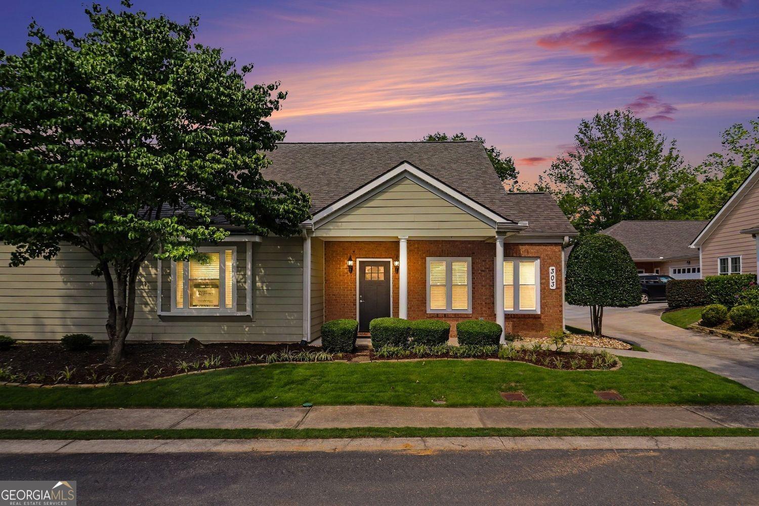 Commonwealth Cir, Newnan, GA 30263