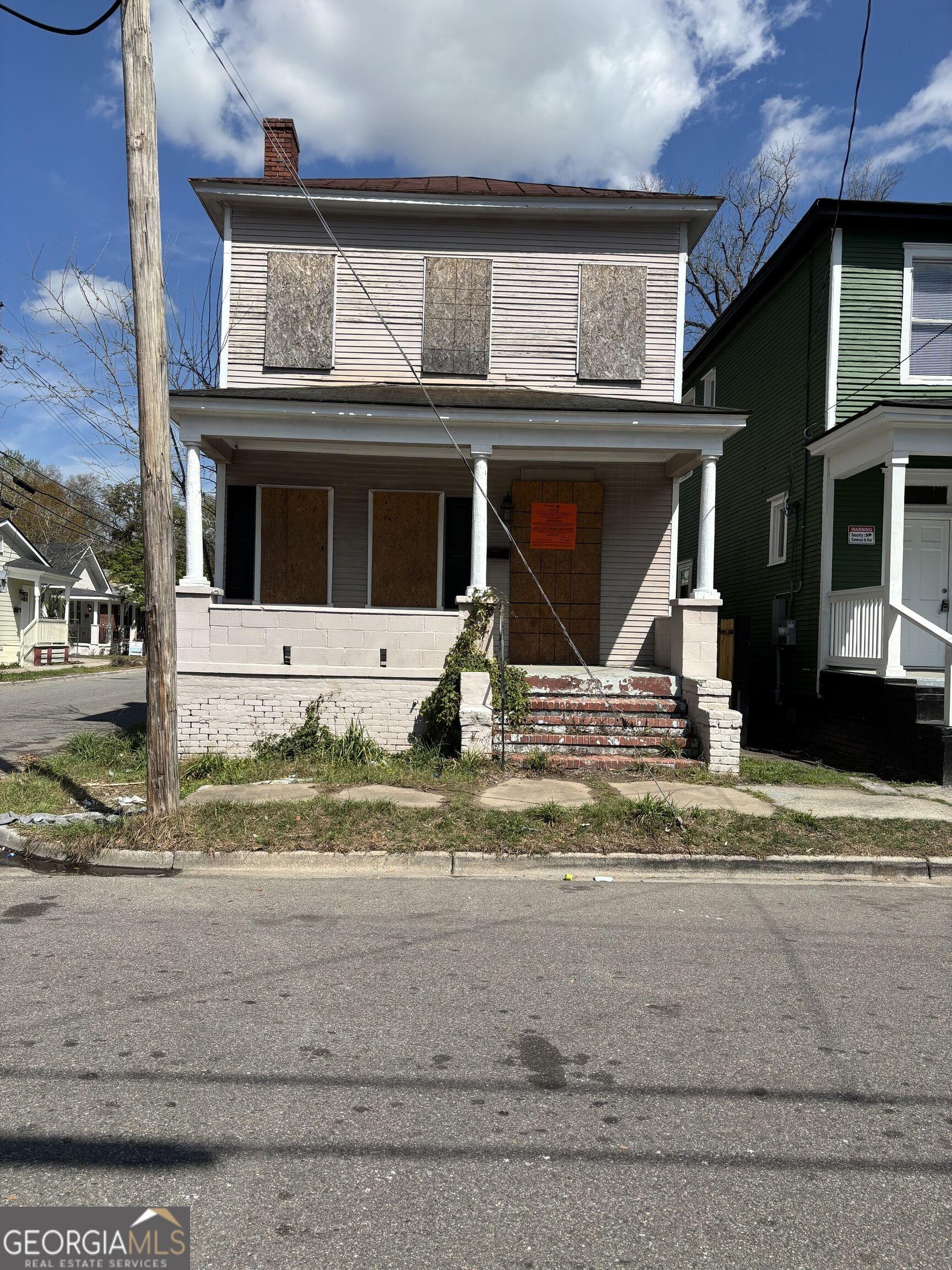 W 38th St, Savannah, GA 31415