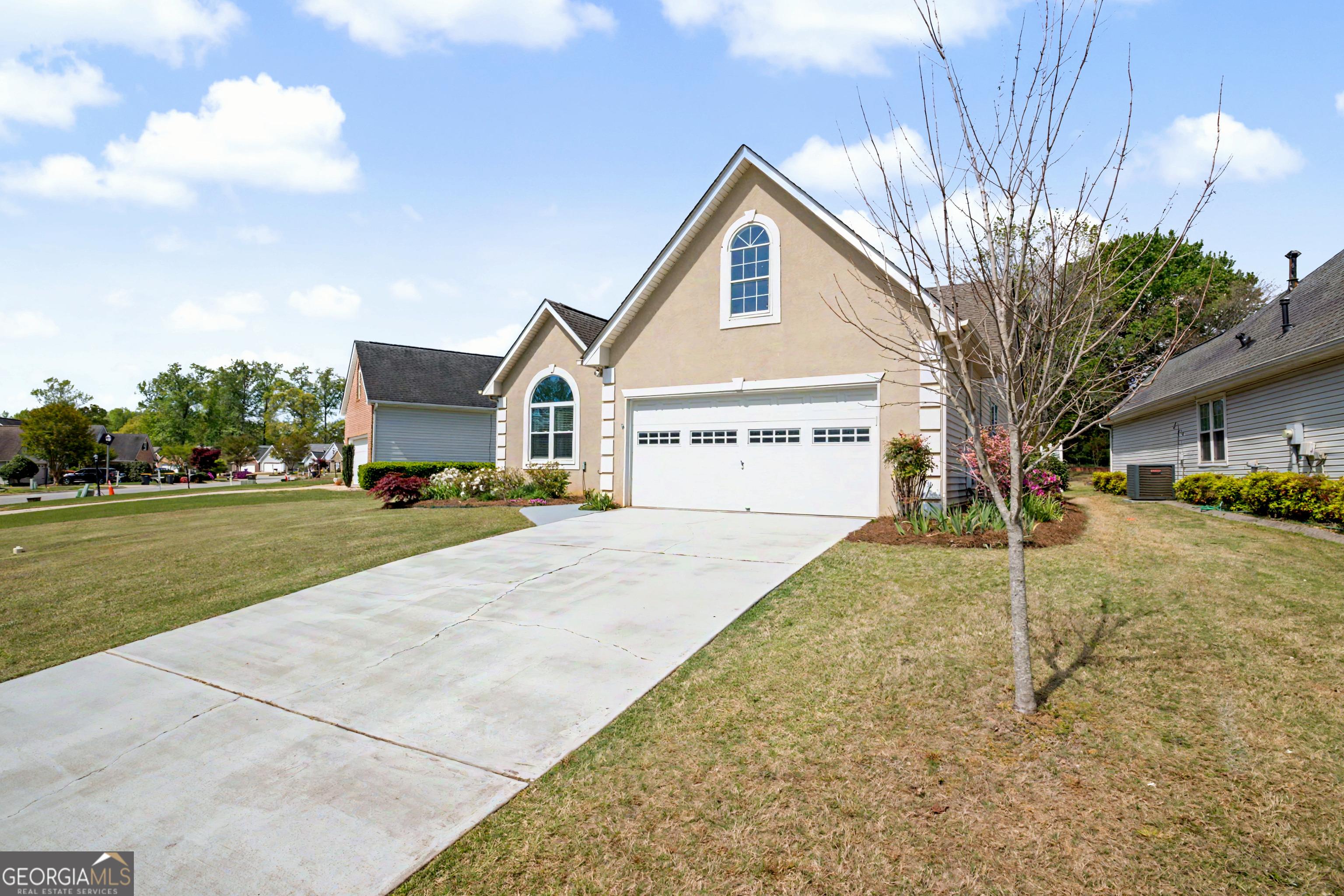 Fairway Ct, Newnan, GA 30265