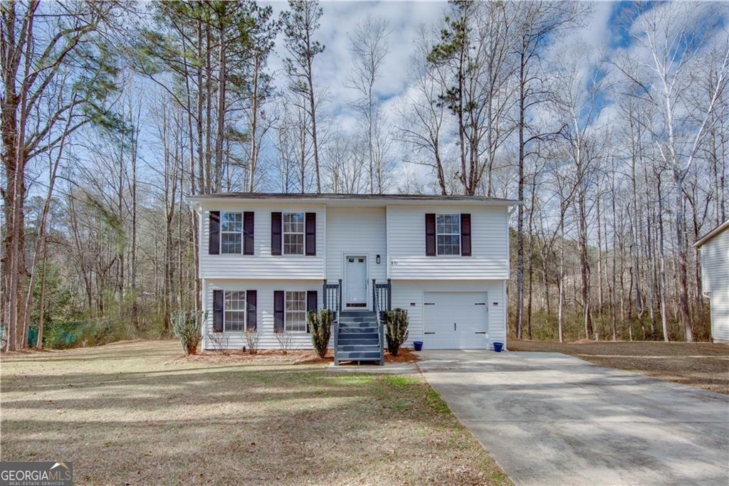 Tall Deer Dr, Fairburn, GA 30213