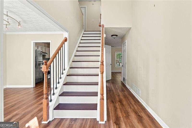 High Gate Dr Nw, Acworth, GA 30101