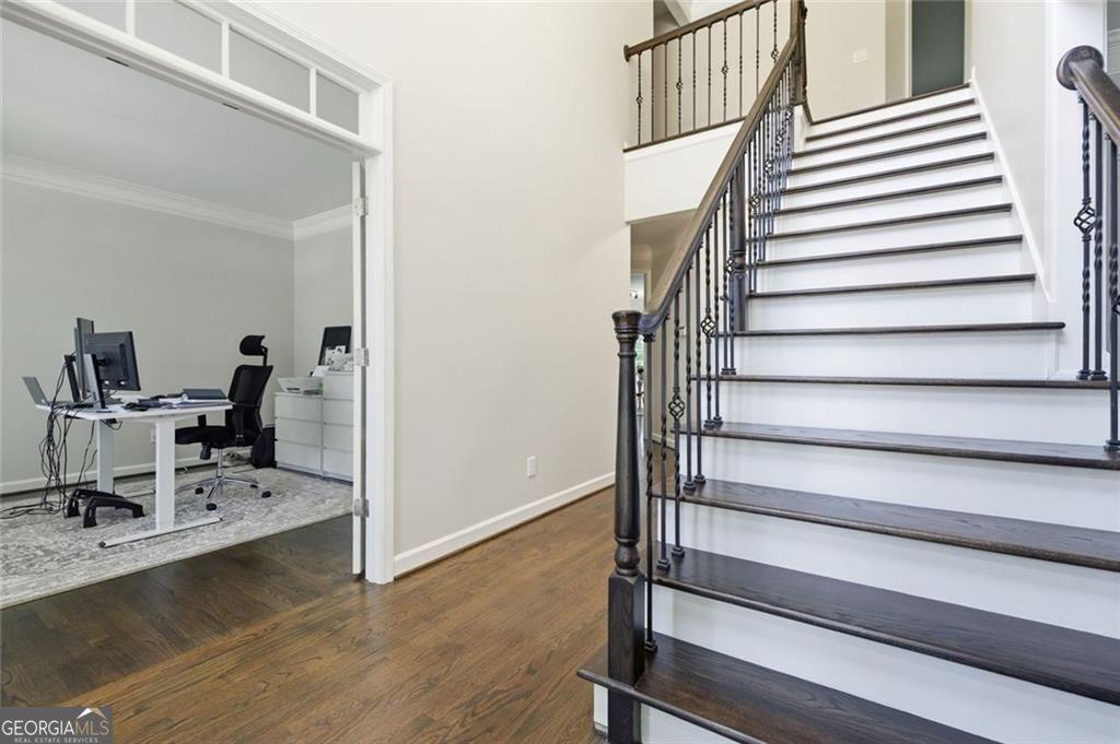 Kinsmon Dr, Marietta, GA 30062