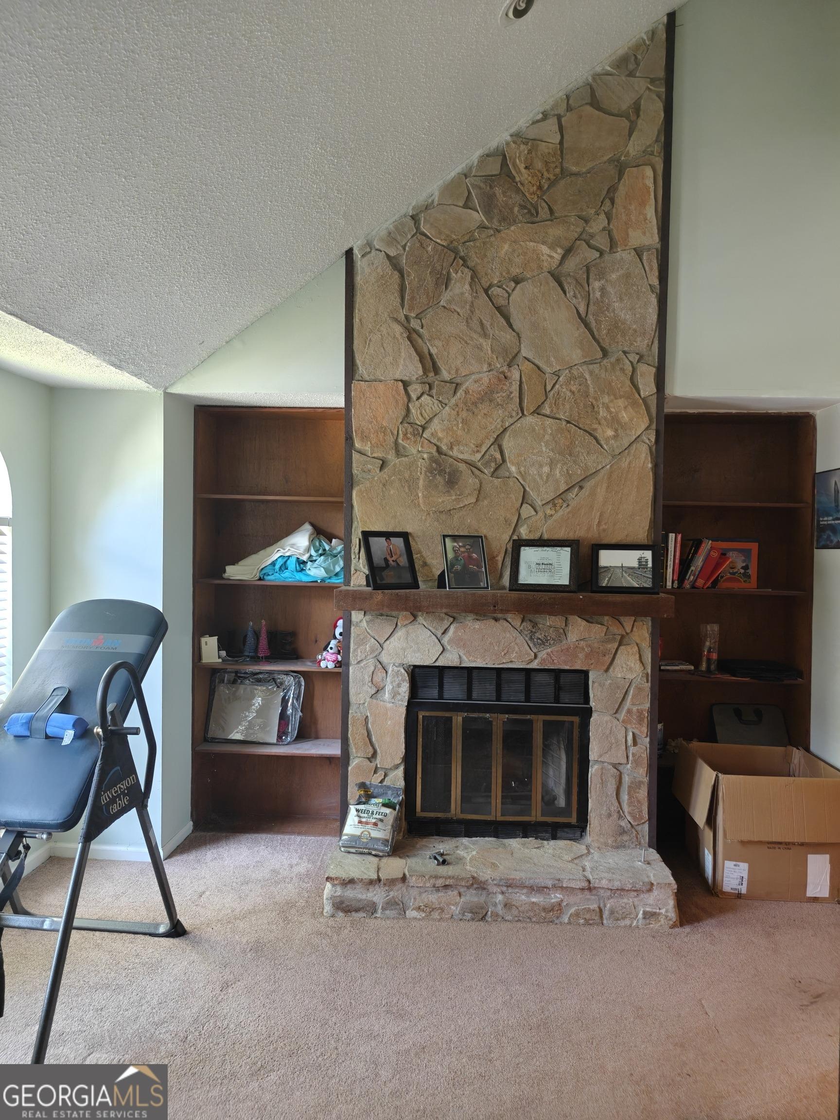 Brandy Oaks Ln, Stone Mountain, GA 30088