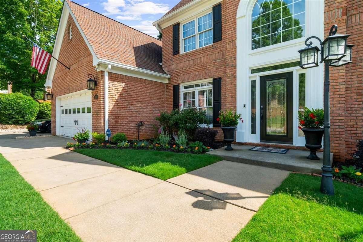 Waters Edge Dr, Gainesville, GA 30504