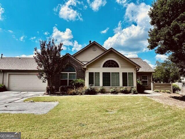 Silver Summit Dr Se, Conyers, GA 30094