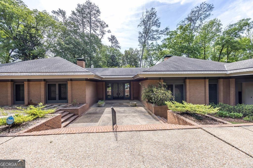 Averett Dr, Columbus, GA 31906