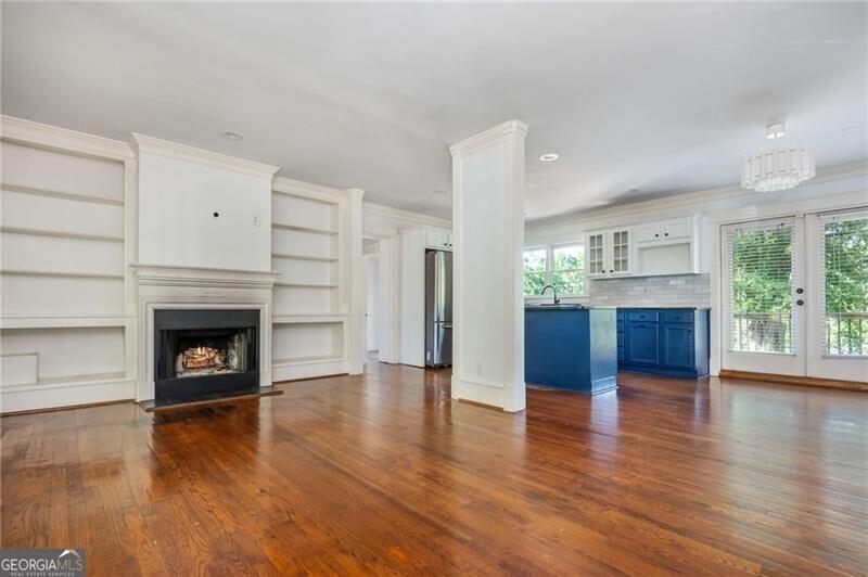 Warren Ct Nw, Atlanta, GA 30318