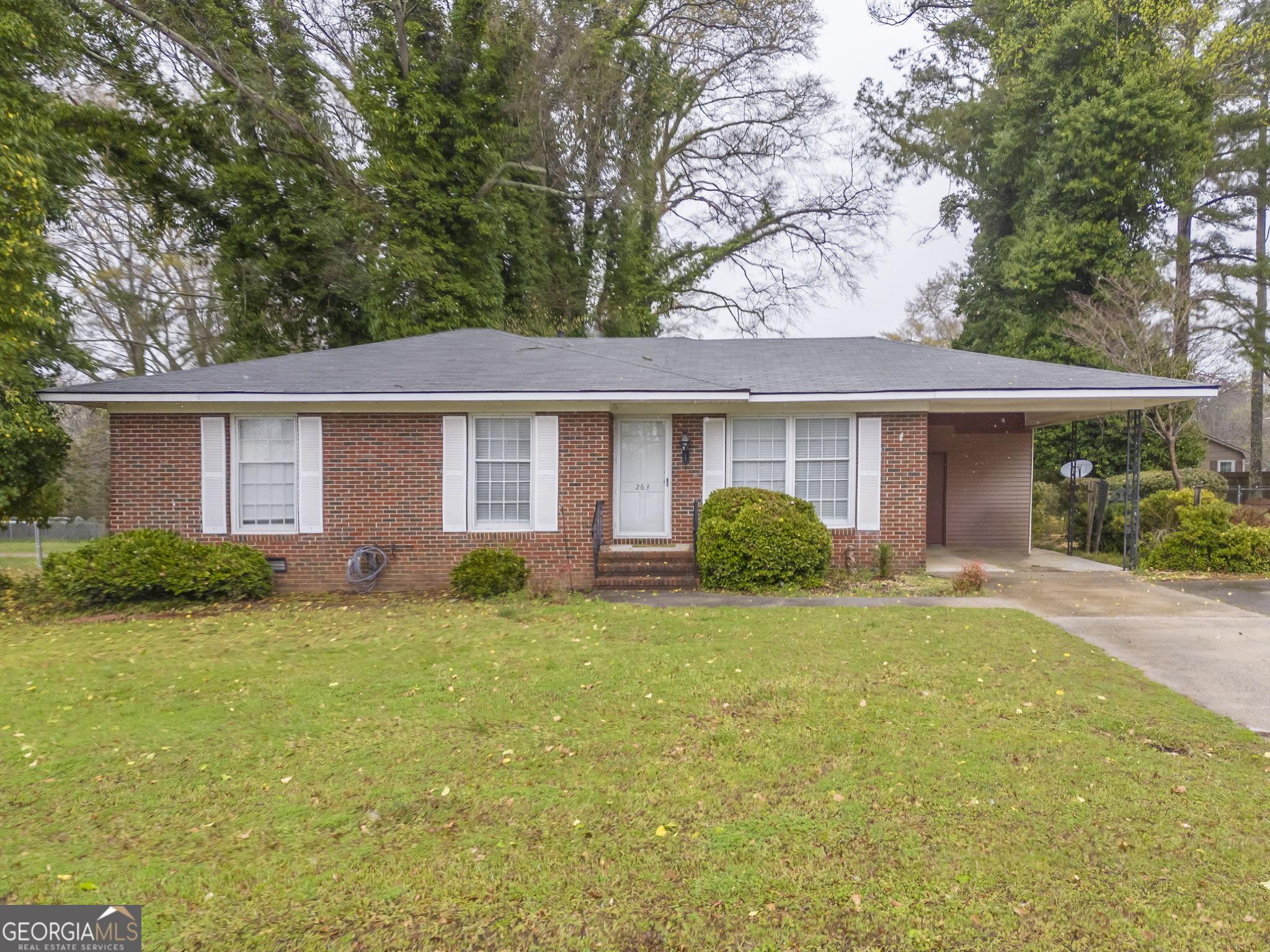 E Girard Ave, Cedartown, GA 30125