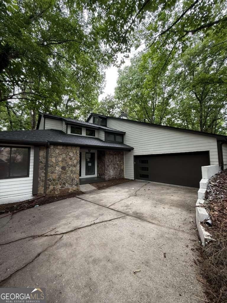 N Peak Dr, Johns Creek, GA 30022