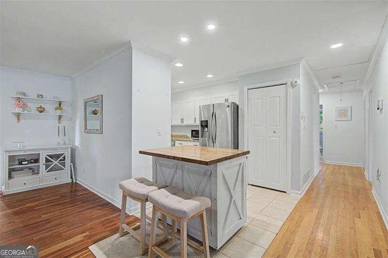 Highview Dr Se, Smyrna, GA 30082