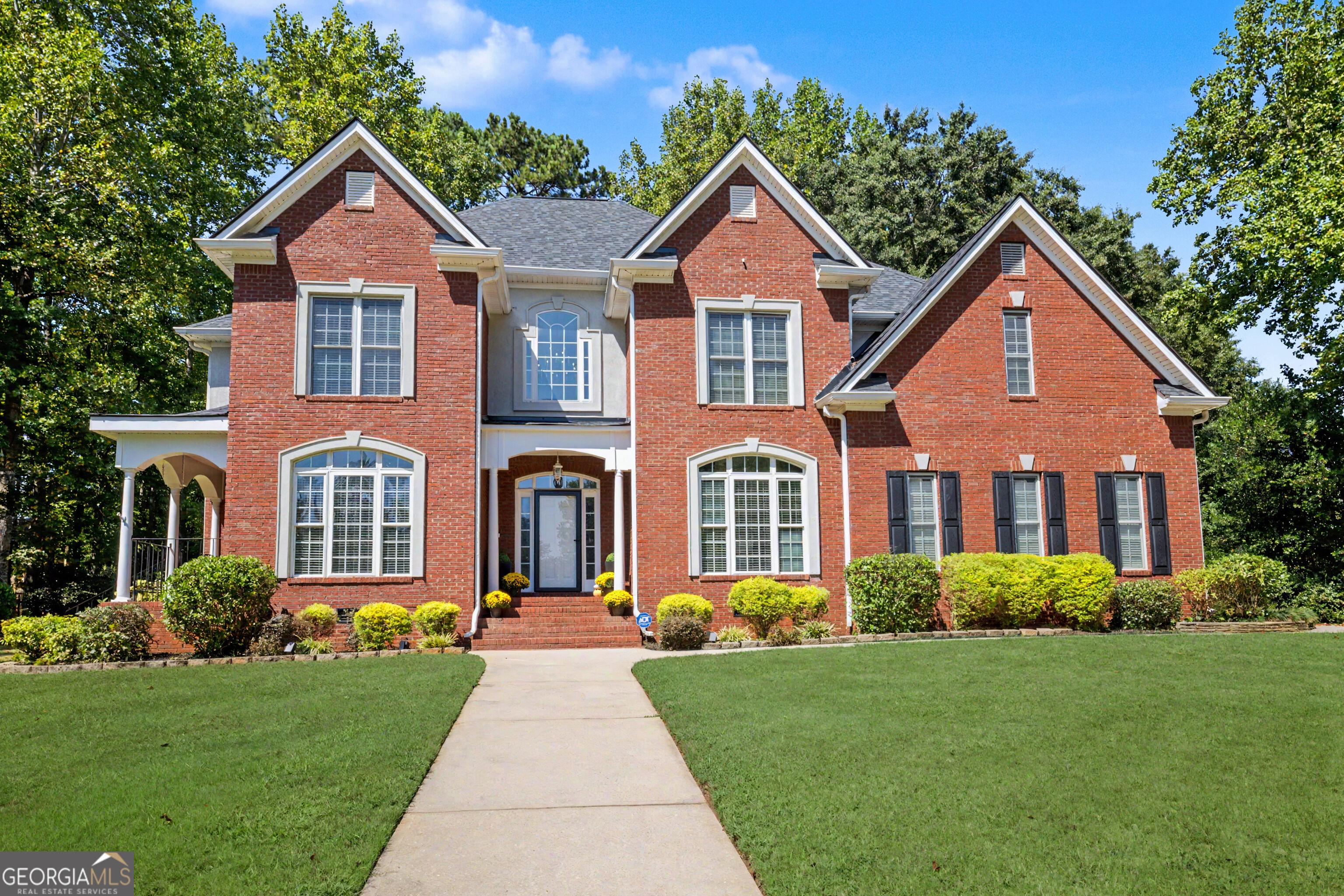 Torrey Pines Ct, Newnan, GA 30265