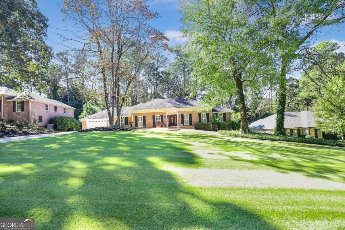Riverwood Dr, Sandy Springs, GA 30328