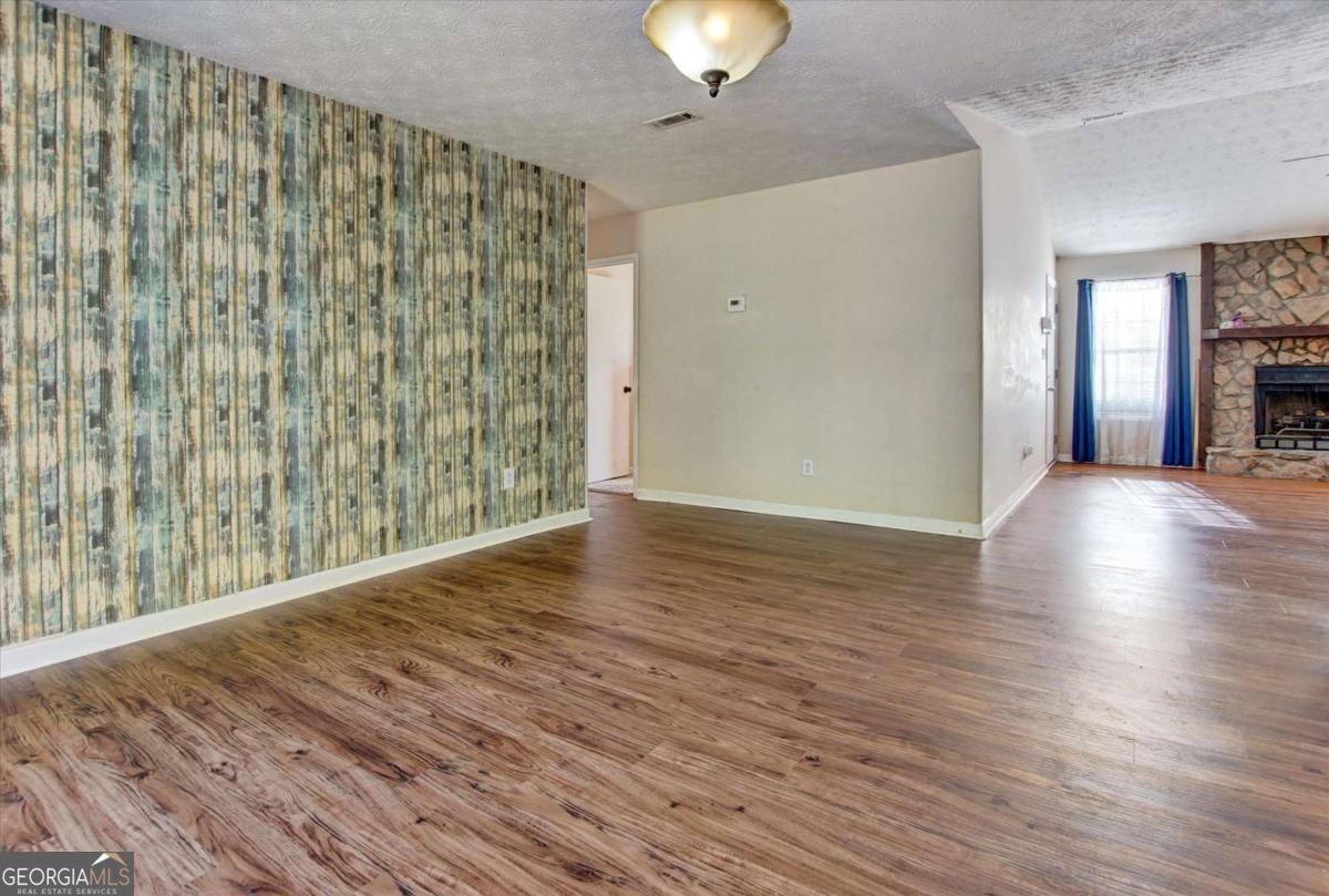 Matthews Trl, Hampton, GA 30228