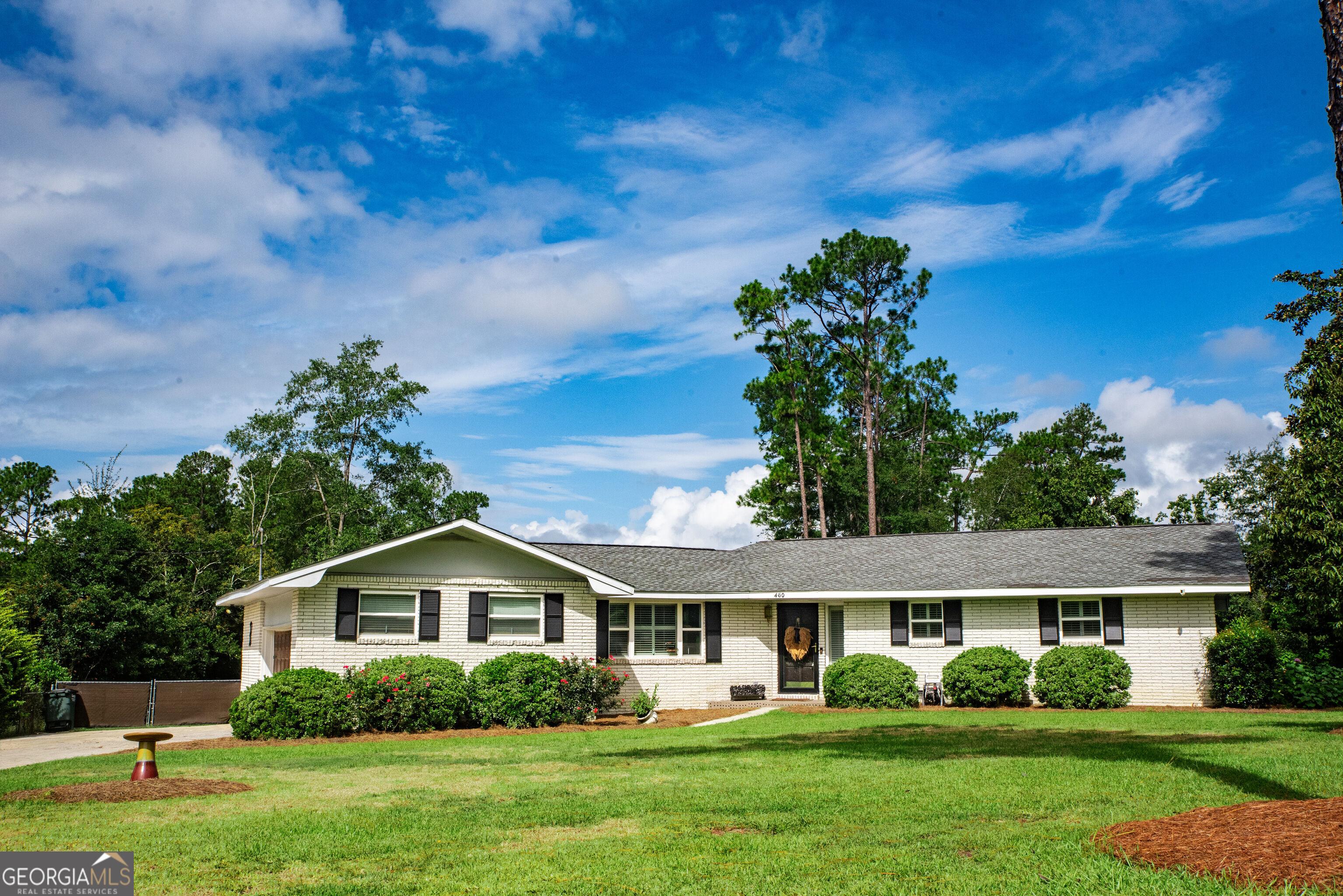 S College St, Metter, GA 30439