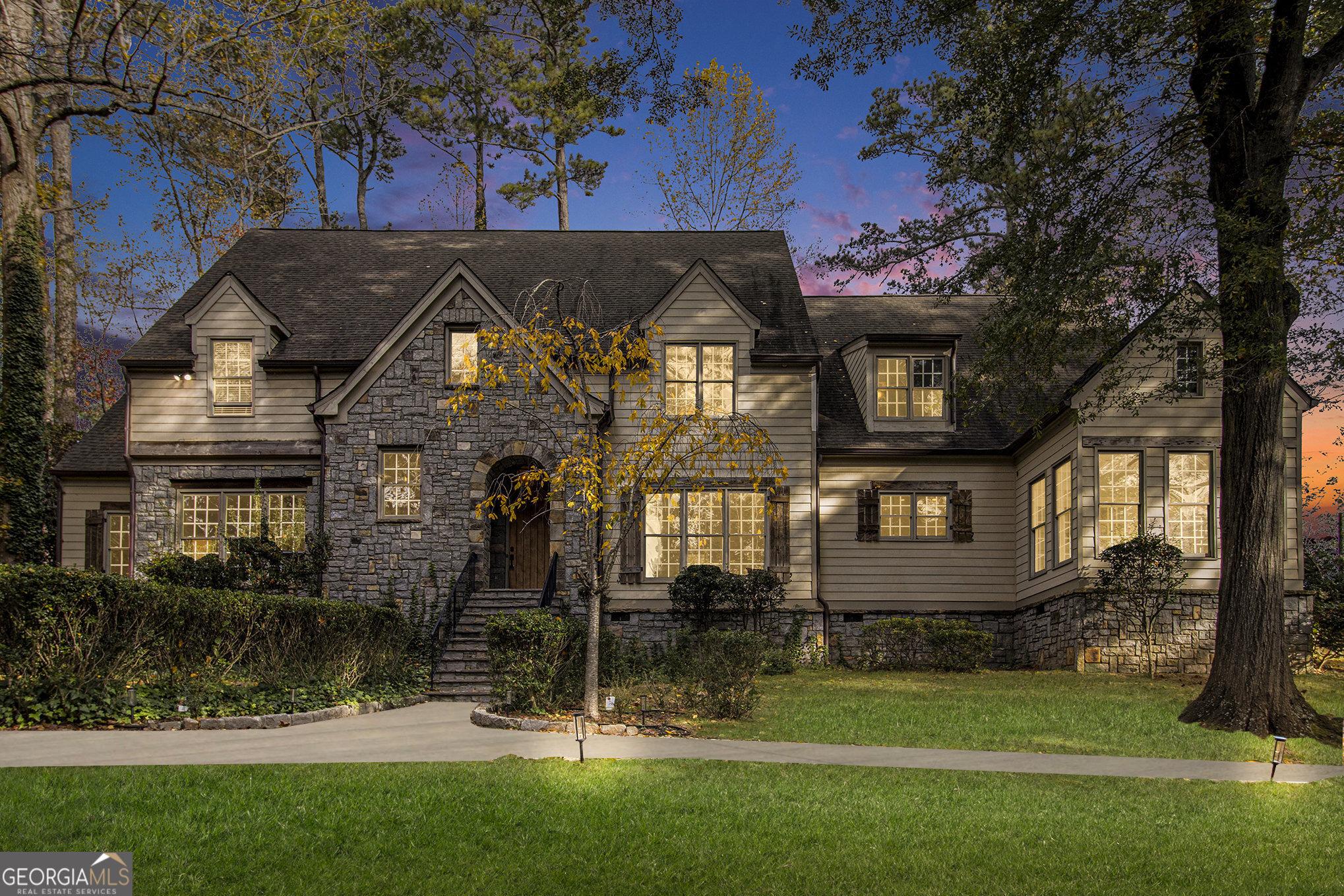 Landmark Dr, Sandy Springs, GA 30342