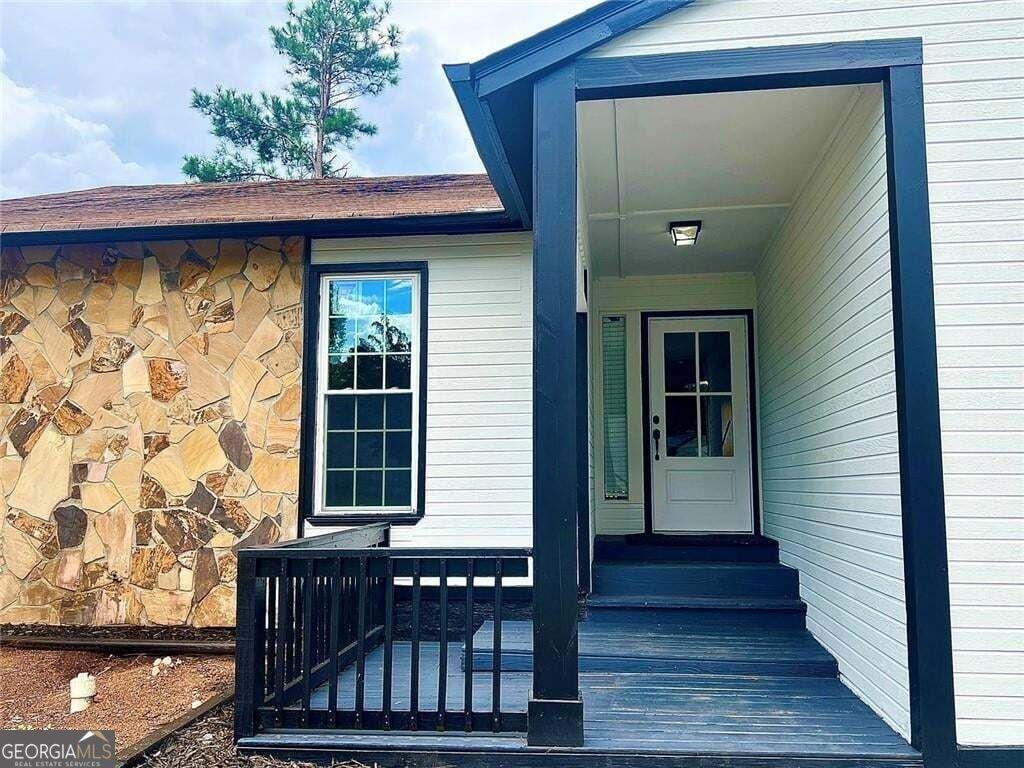 Corners Cir, Lithonia, GA 30058
