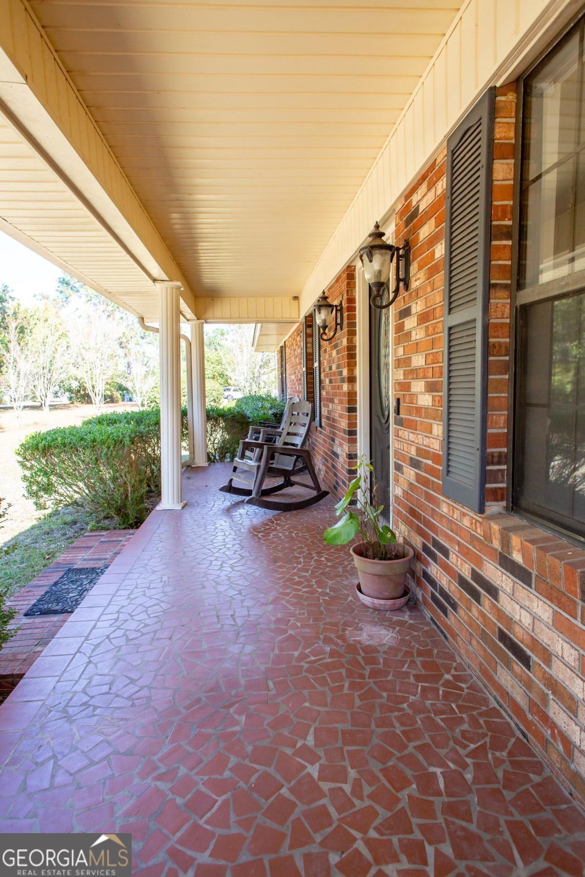 Lawhorne Dr, Waycross, GA 31503