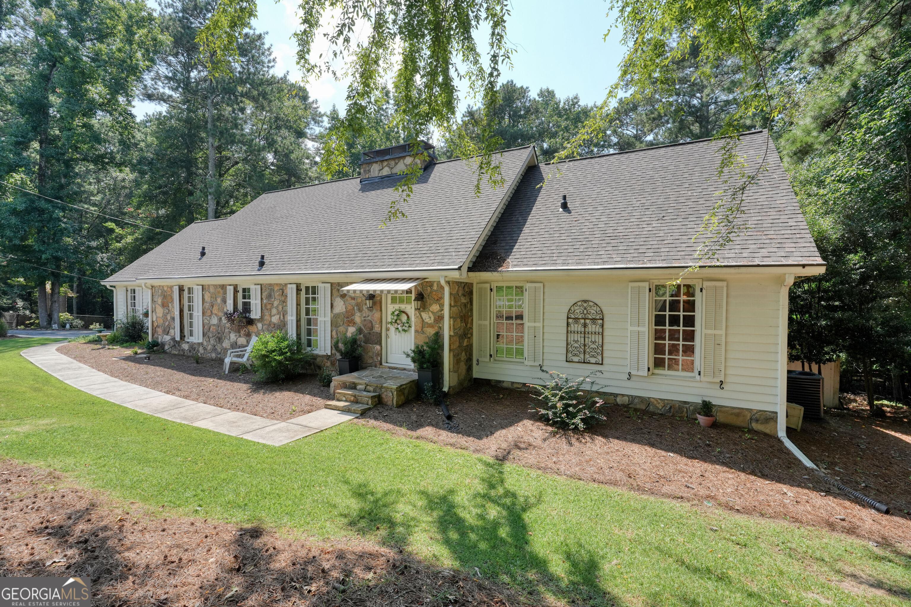 George Washington Ave Nw, Acworth, GA 30101