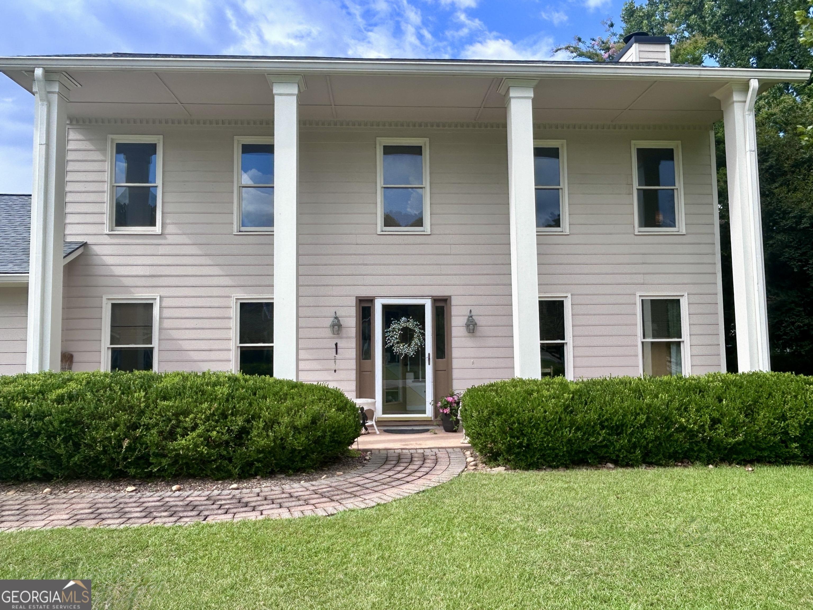 Hedgewood Ct, Peachtree City, GA 30269