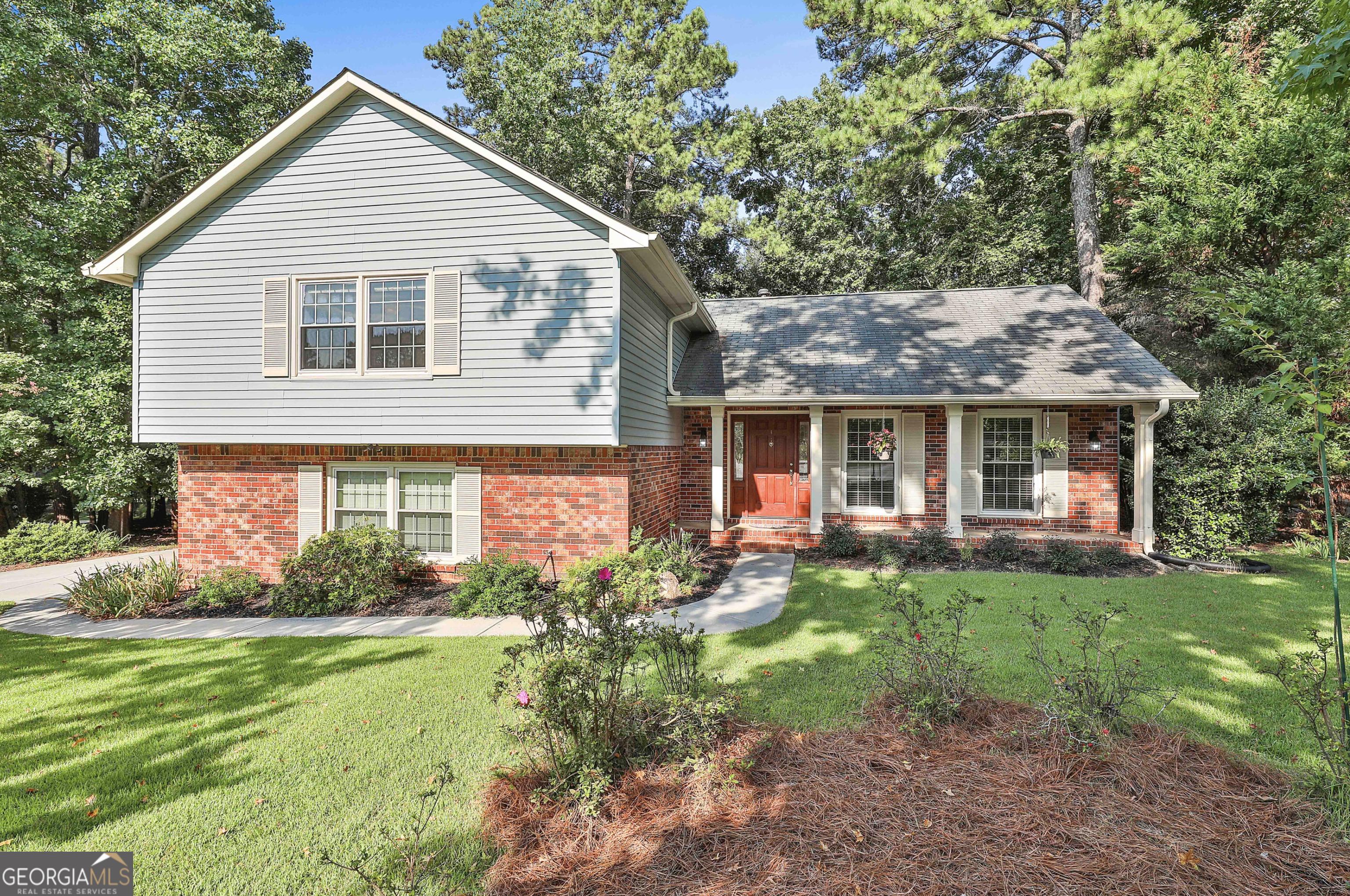 Lanyard Loop, Peachtree City, GA 30269