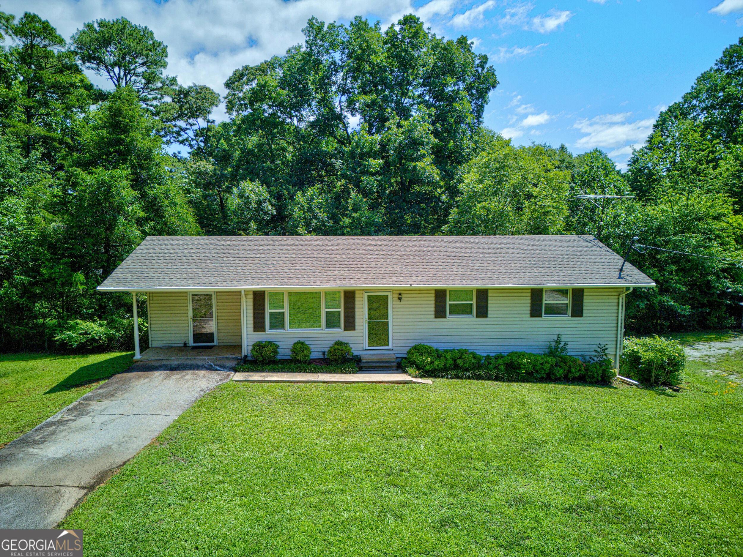 Defoor Rd, Toccoa, GA 30577