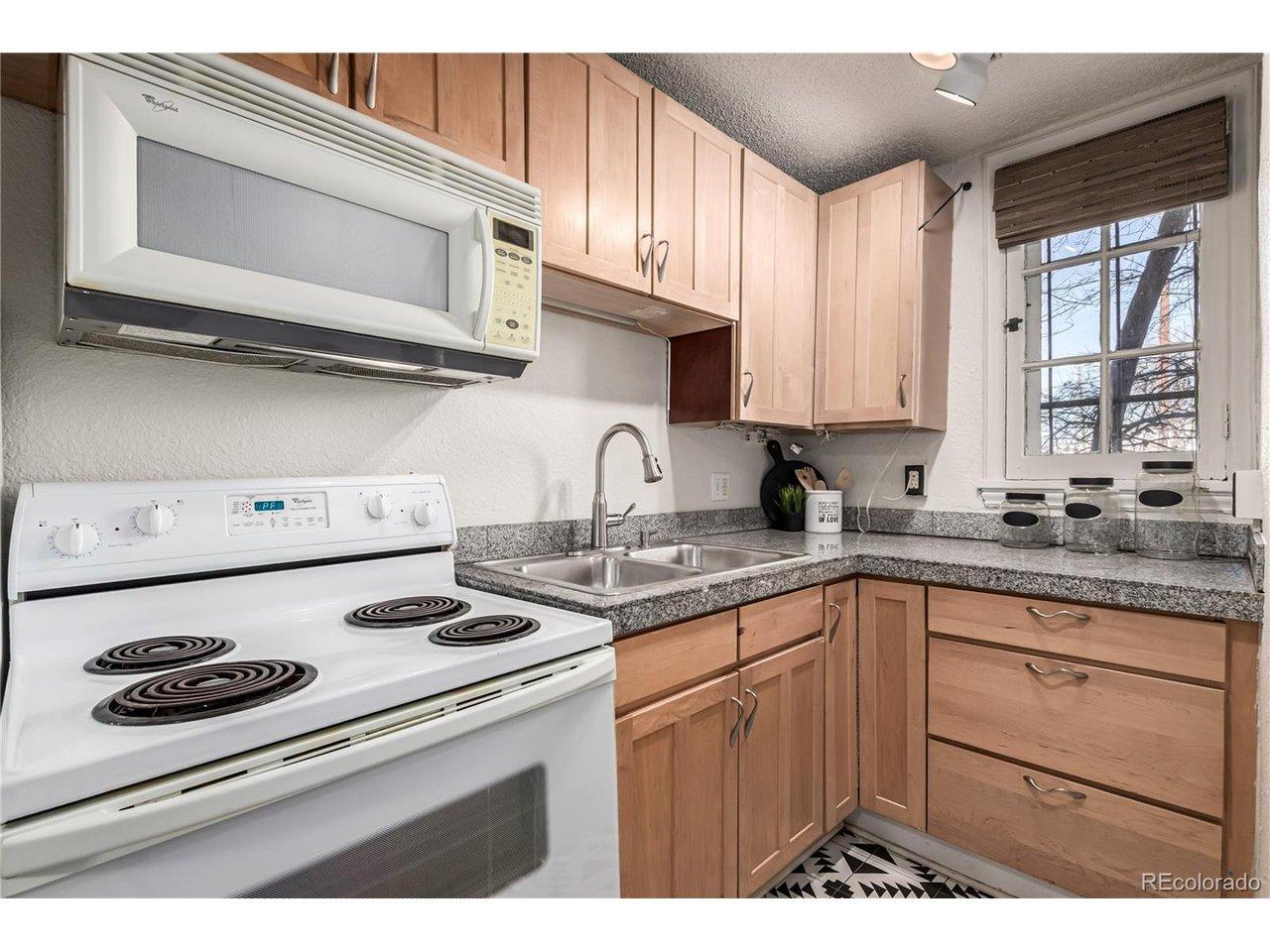 E 14th Ave, Denver, CO 80218