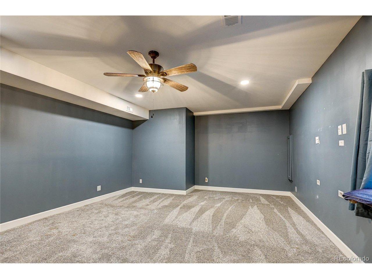 E Maple Pl, Aurora, CO 80018