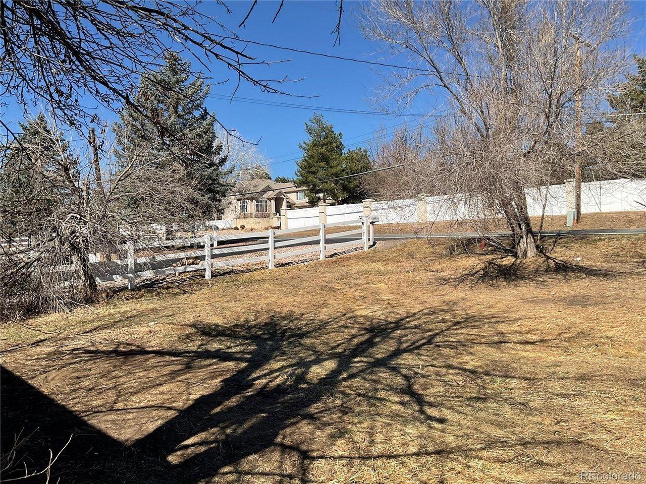 W 58th Ave, Arvada, CO 80002