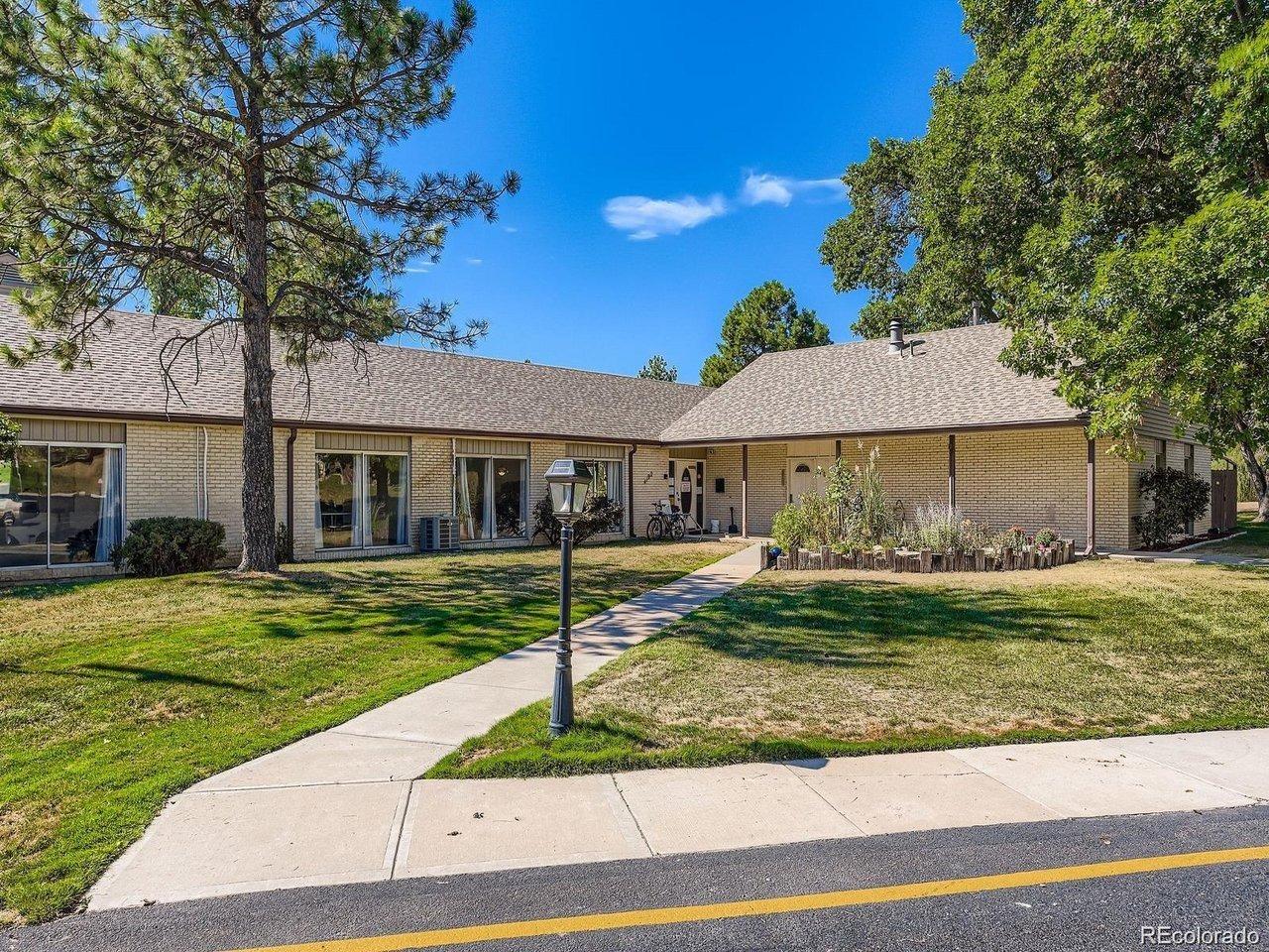 W Pondview Dr, Littleton, CO 80123