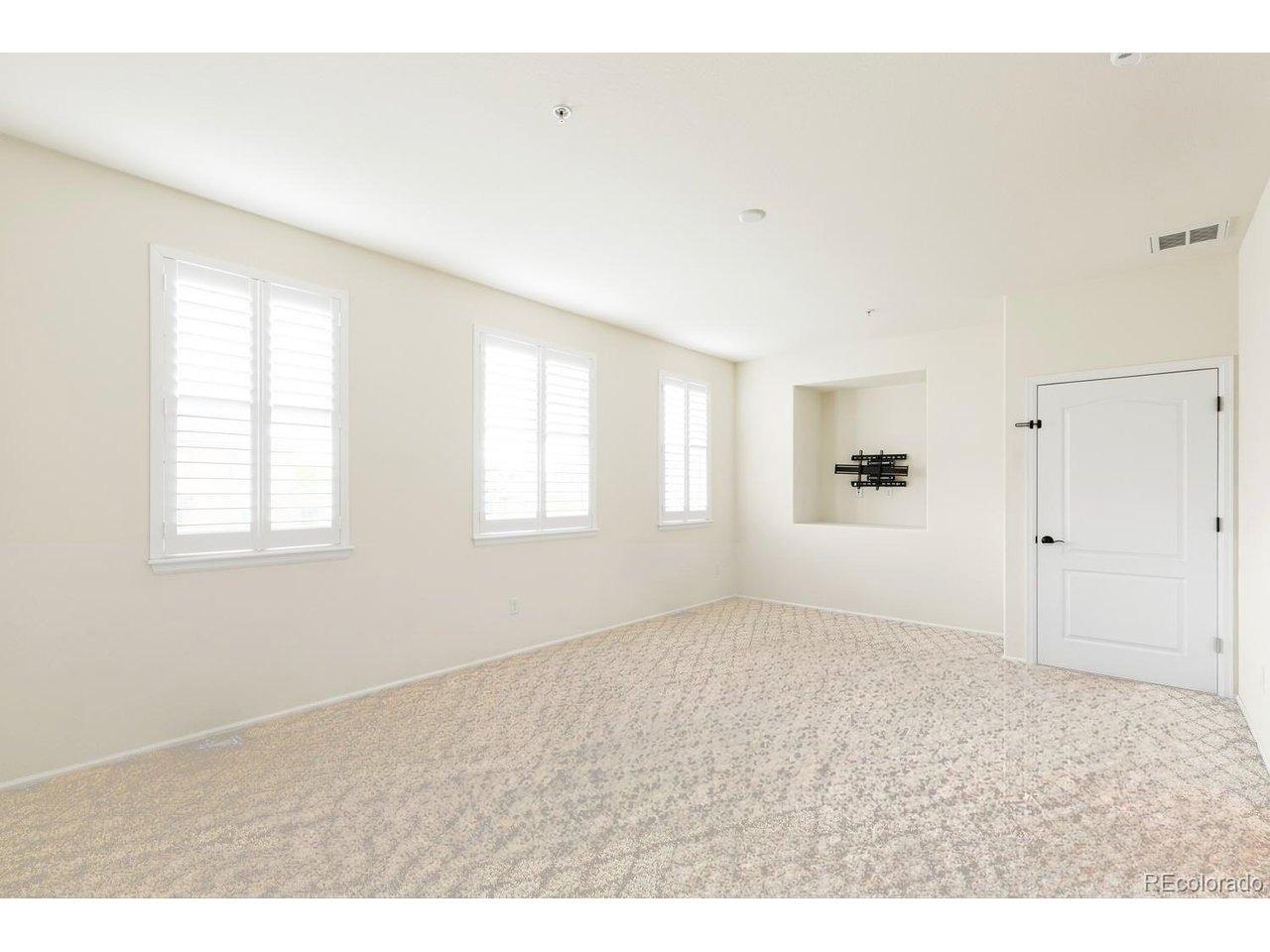 Cascina Cir, Highlands Ranch, CO 80126