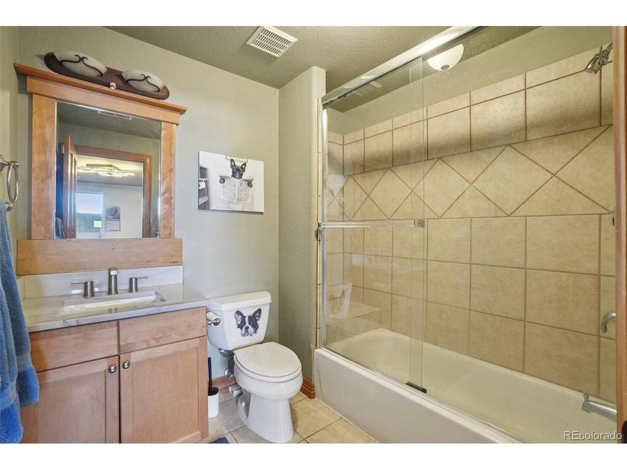 W Yucca, Littleton, CO 80125