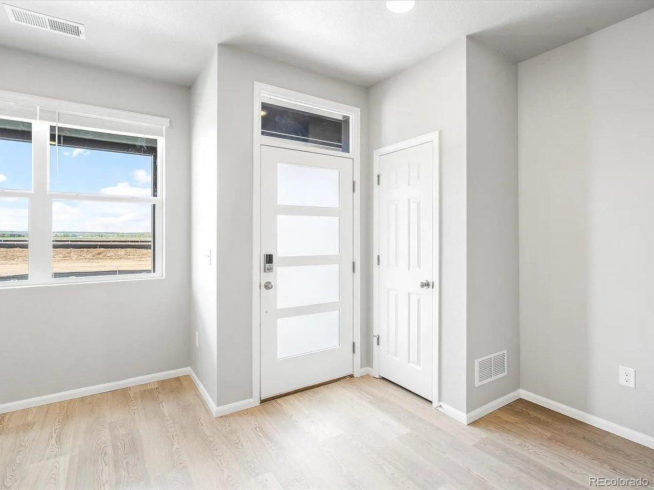 N Netherland Ct, Aurora, CO 80019