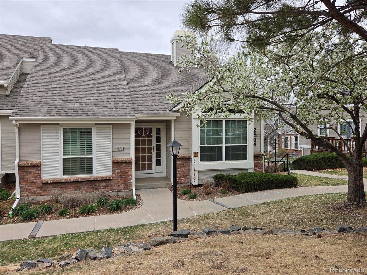 W Long Cir, Littleton, CO 80120