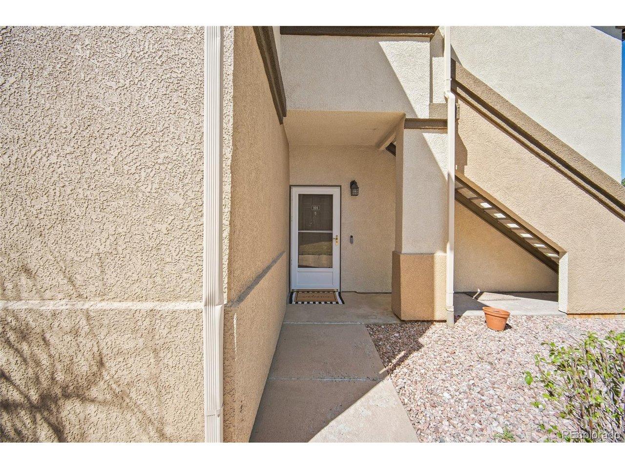 Riviera Grv, Colorado Springs, CO 80922