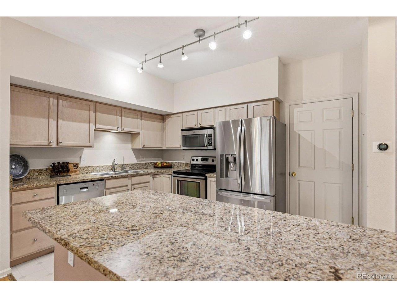 S Carson St, Aurora, CO 80014