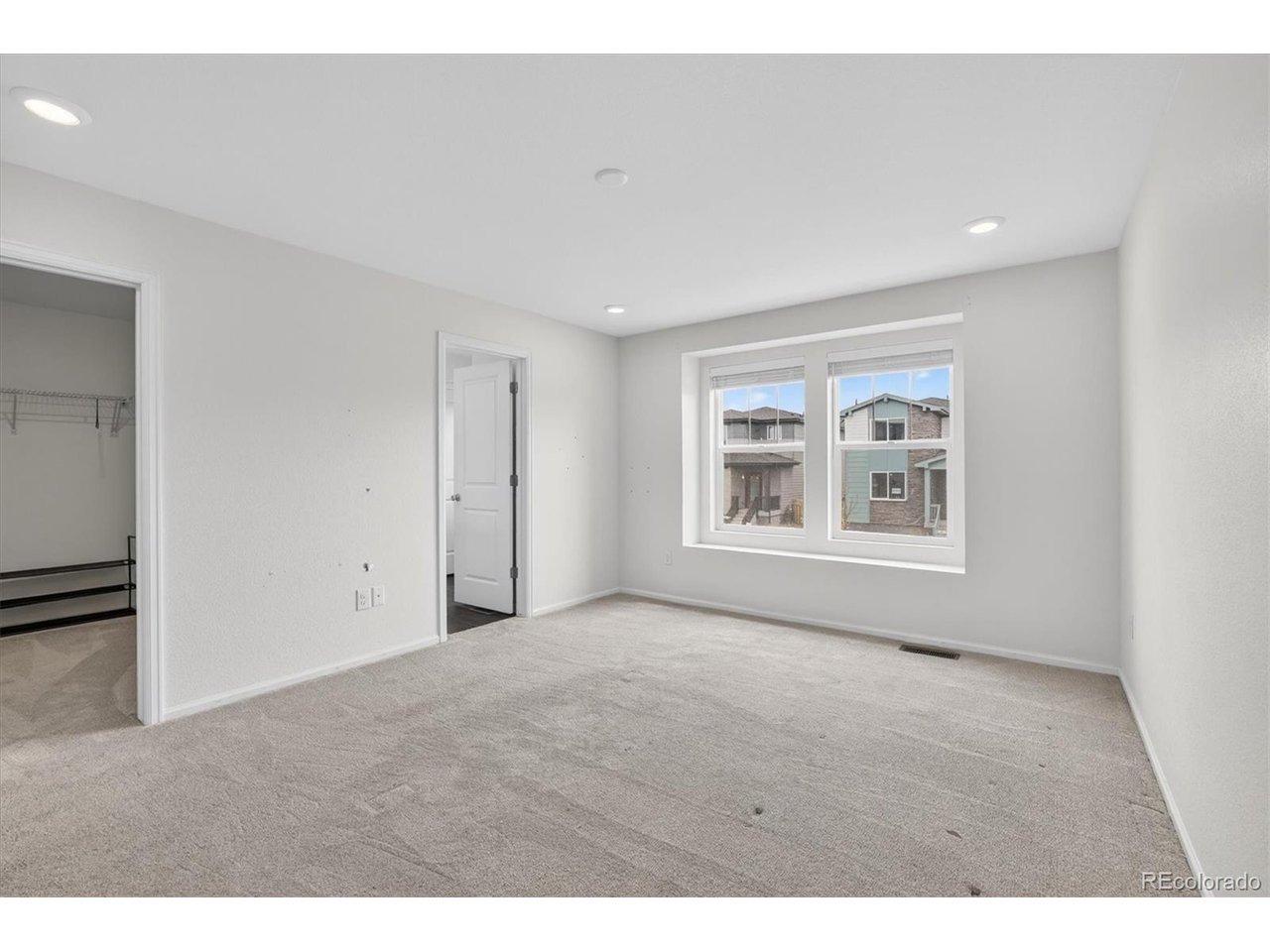 E 63rd Dr, Aurora, CO 80019