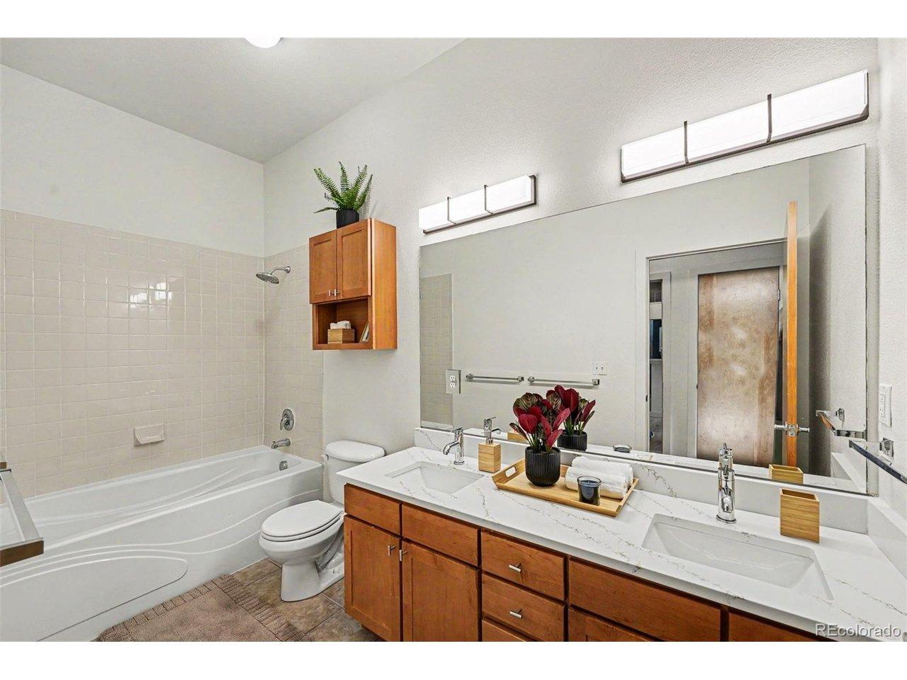 E 29th Ave, Denver, CO 80238