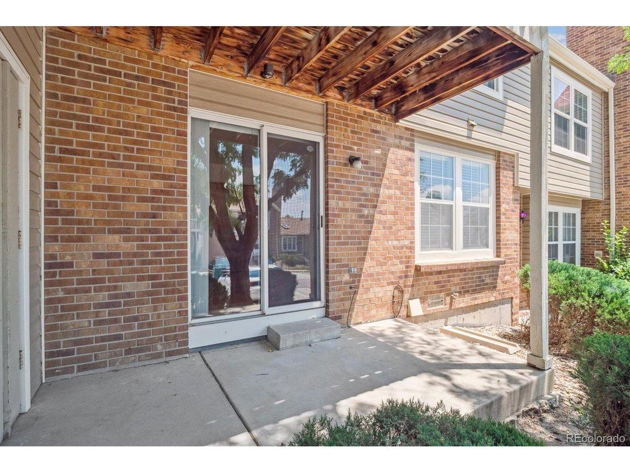 S Dillon Ct, Aurora, CO 80015