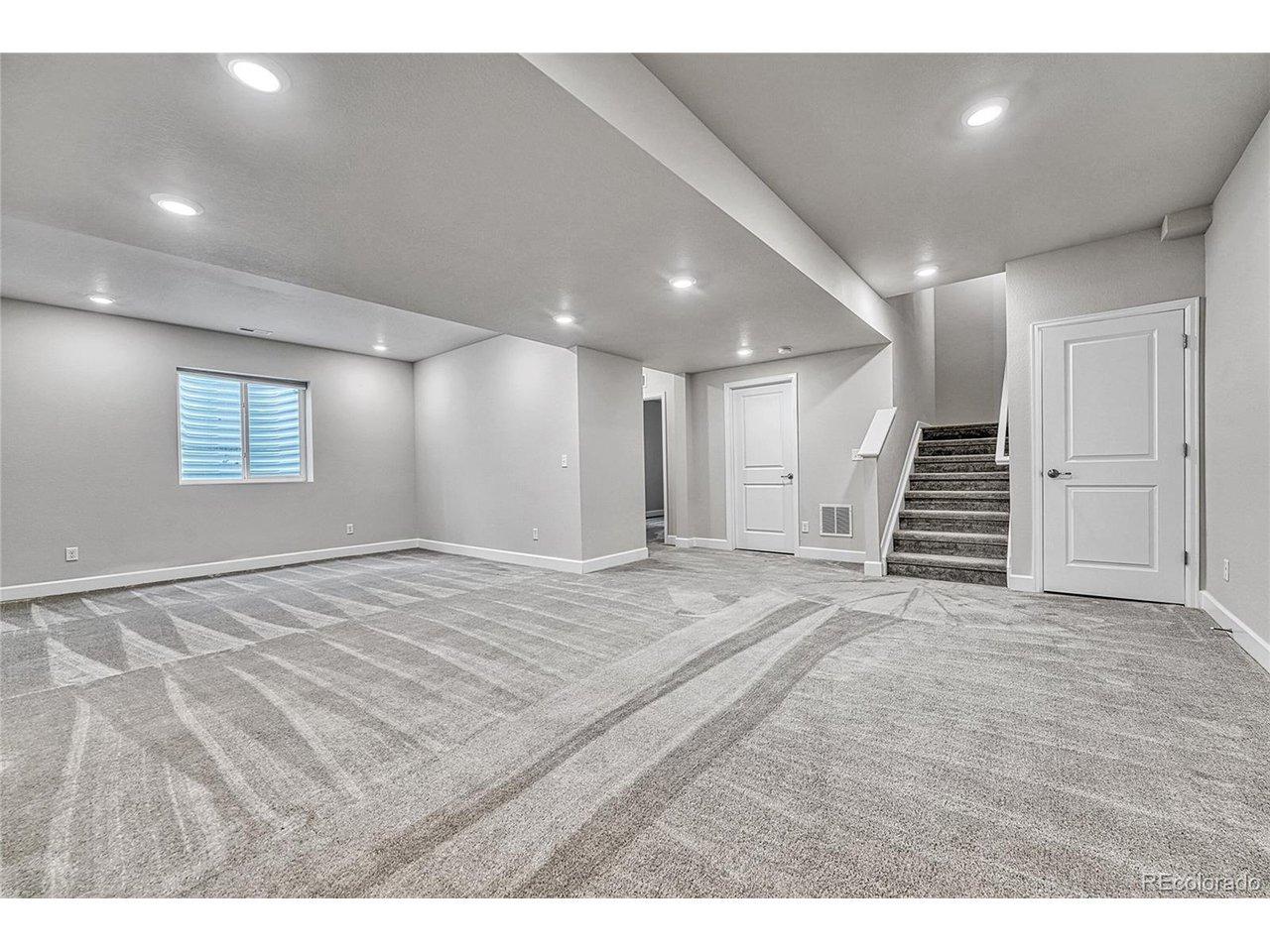 Eagle River St, Littleton, CO 80125