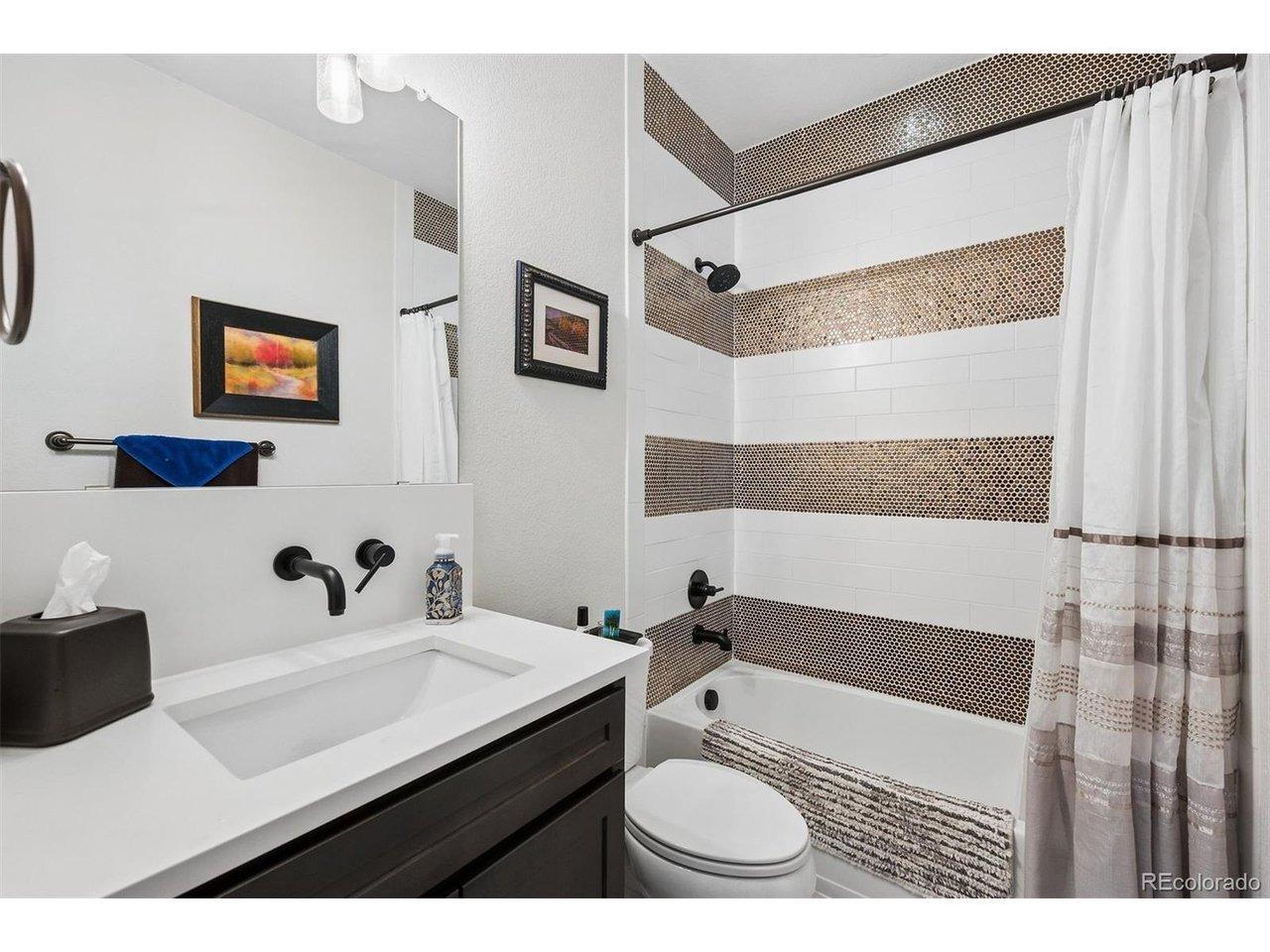 E Tansy Dr, Aurora, CO 80016