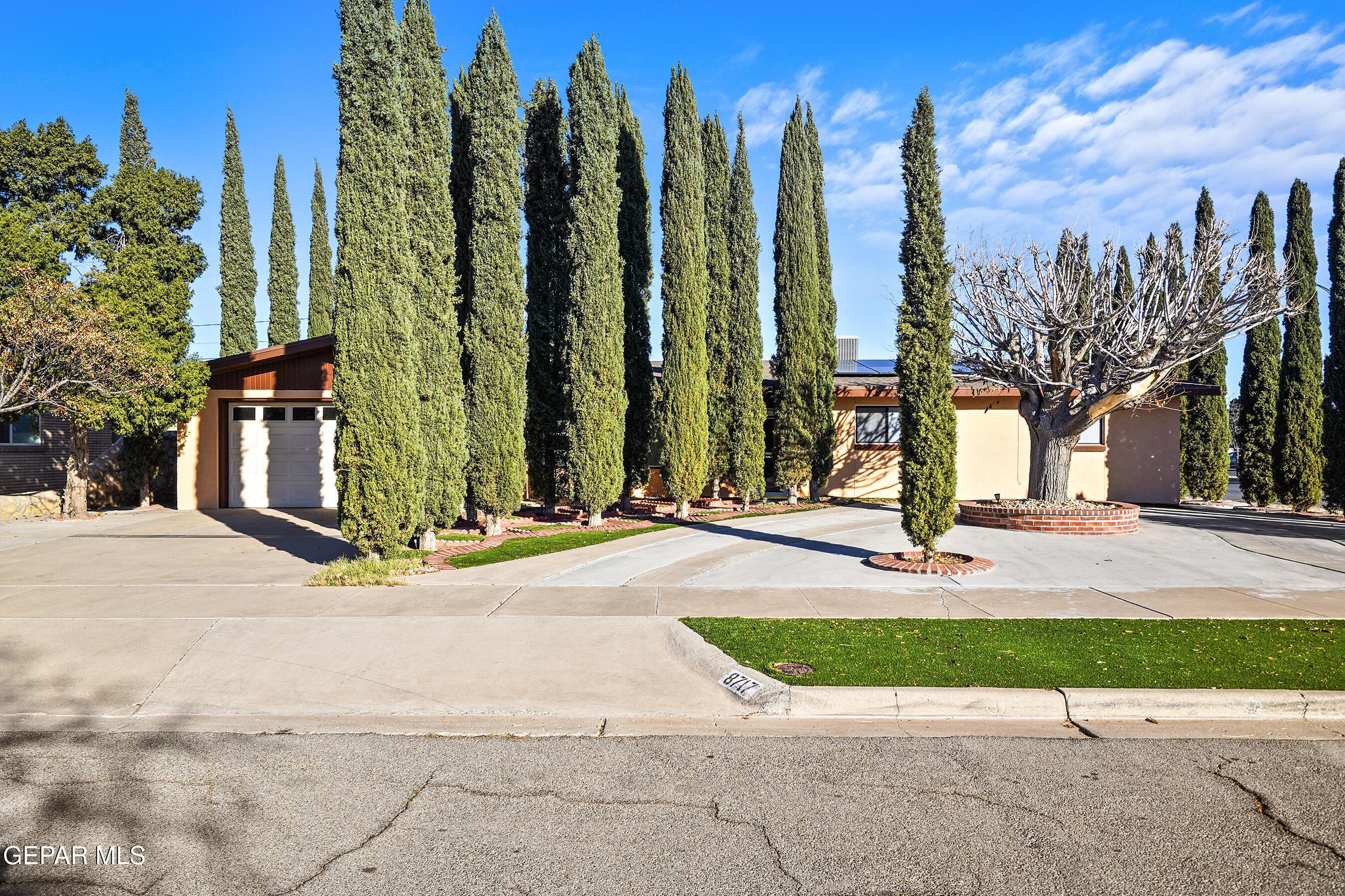 Parkland Dr, El Paso, TX 79925