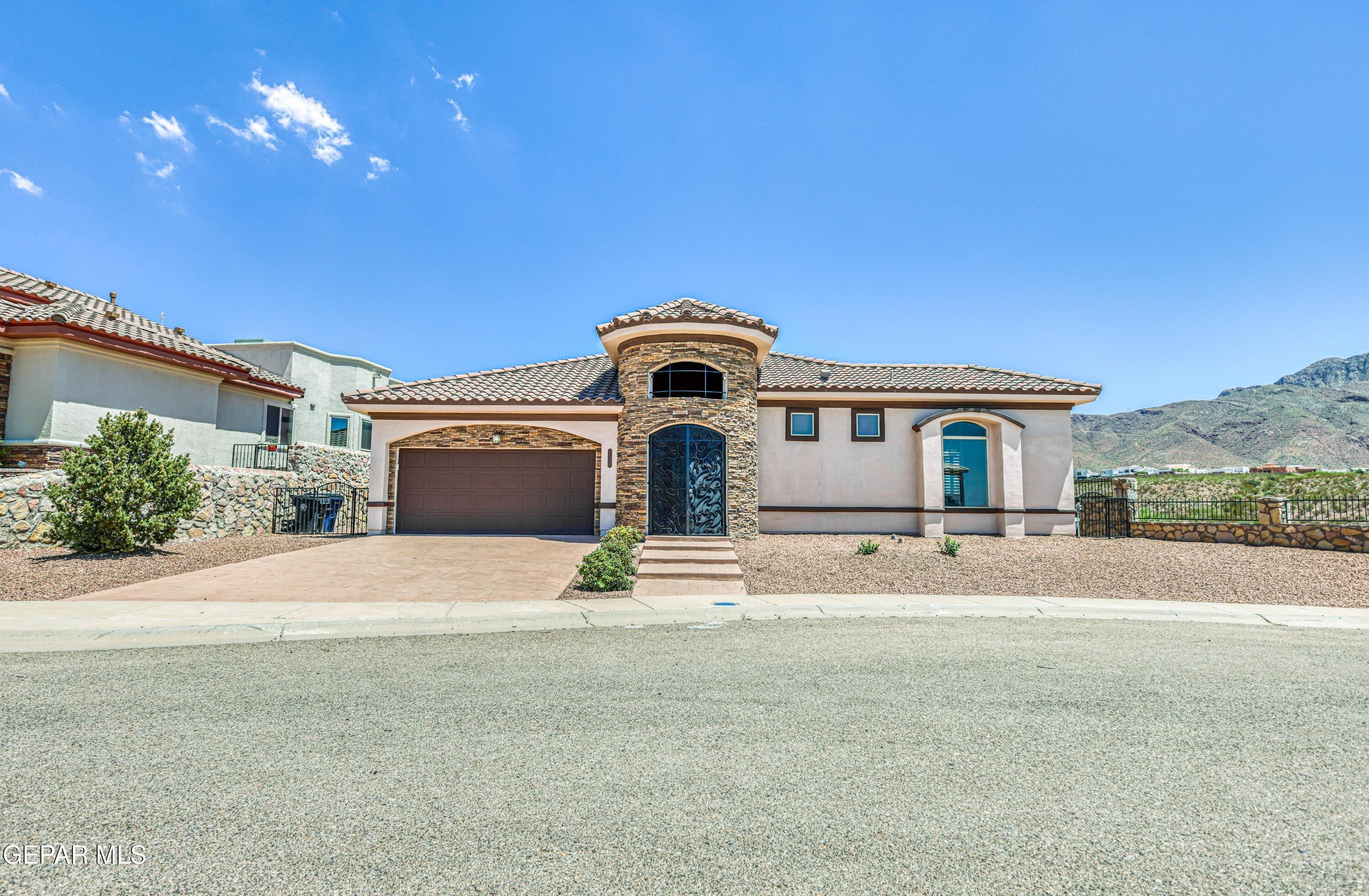 Franklin Dell, El Paso, TX 79912