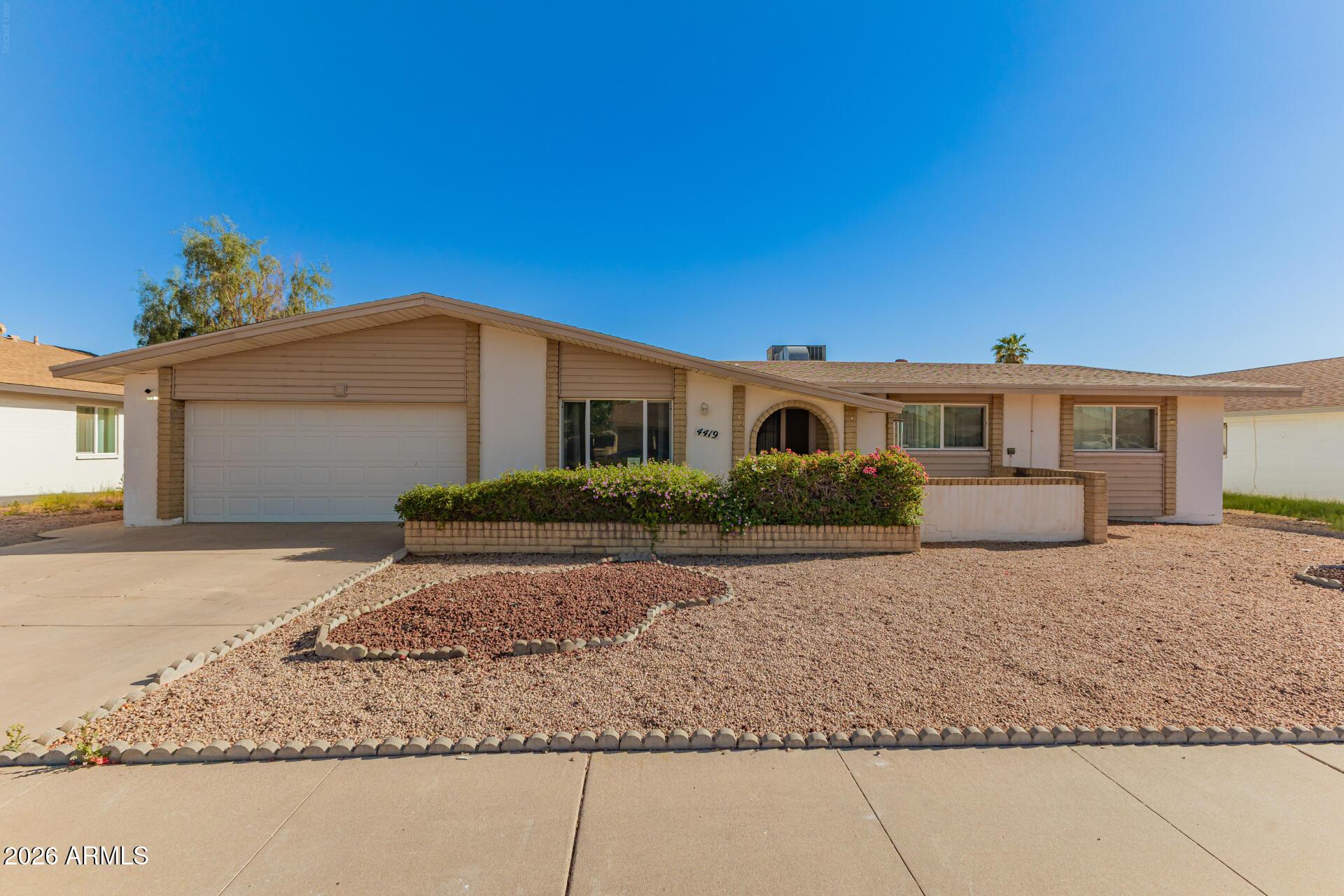 W Vogel Ave, Glendale, AZ 85302
