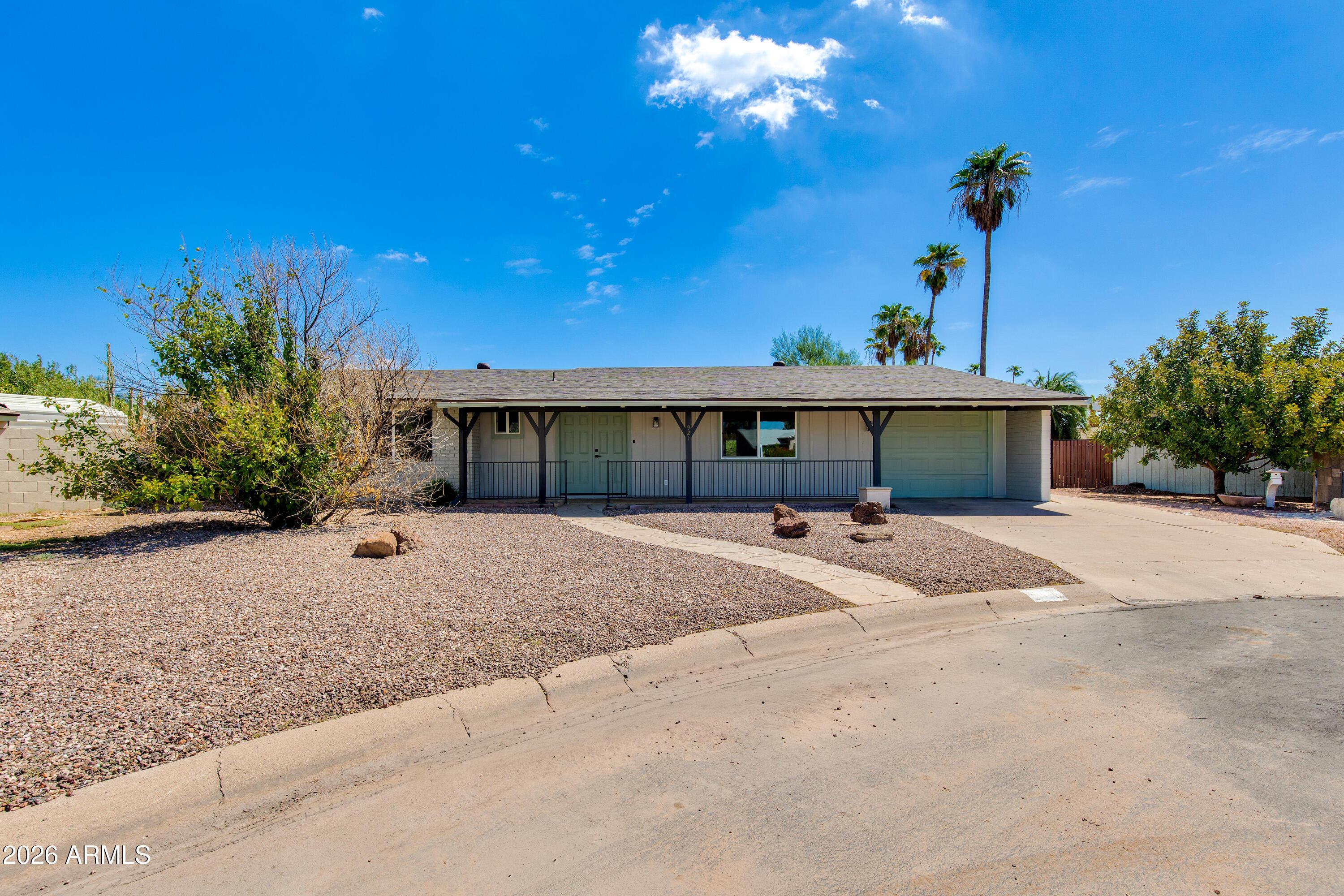 S Roslyn Pl, Mesa, AZ 85208