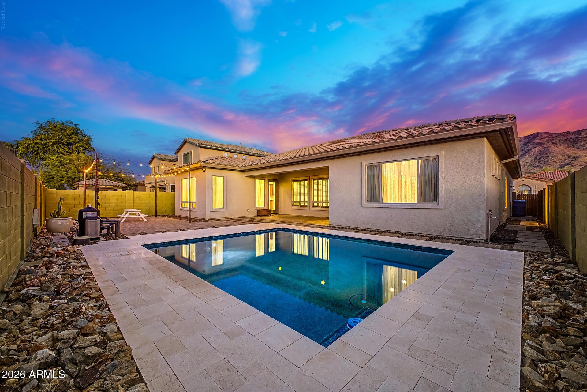 W Kachina Trl, Phoenix, AZ 85041