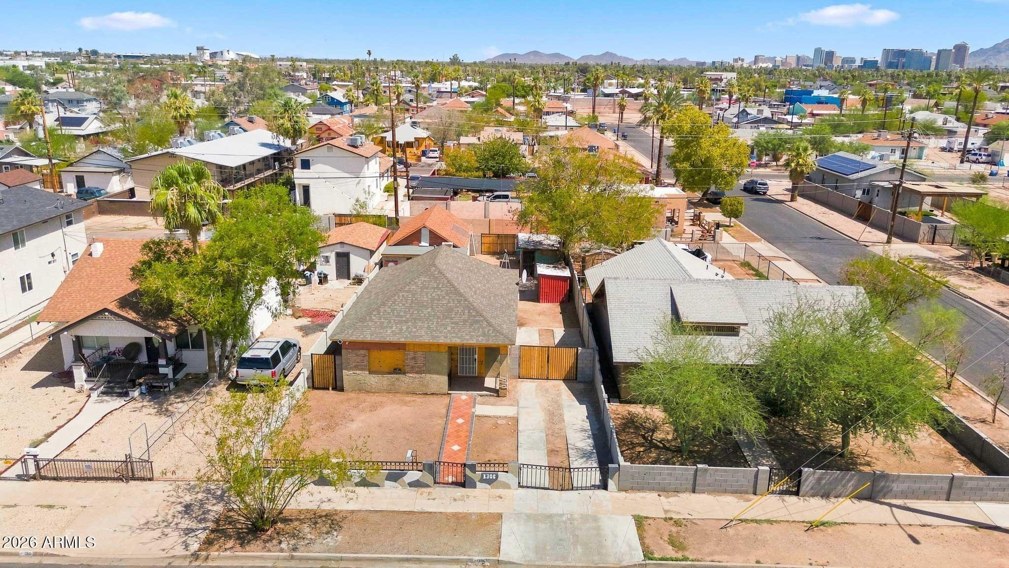 W Polk St, Phoenix, AZ 85007