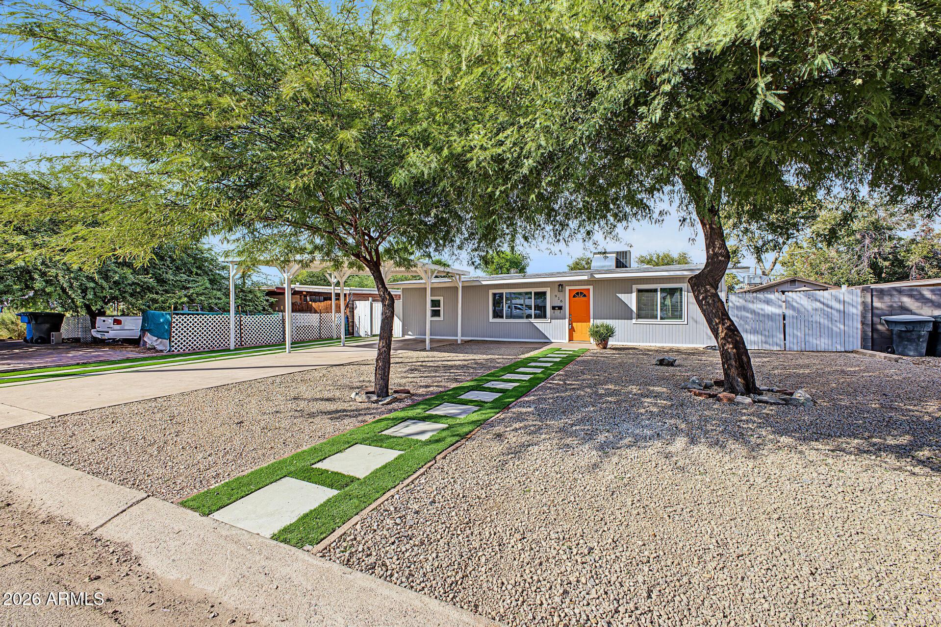 W Pierson St, Phoenix, AZ 85013